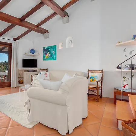 Il Poggio Di Cala Granu Tatil Evi *